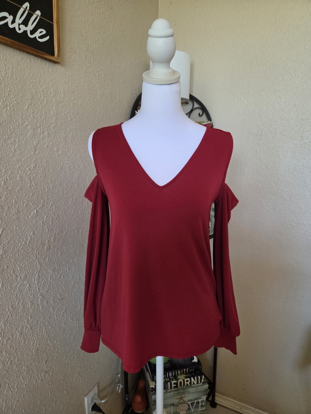 Express Women's Cold-Shoulder V-Neck Sweater in Wine